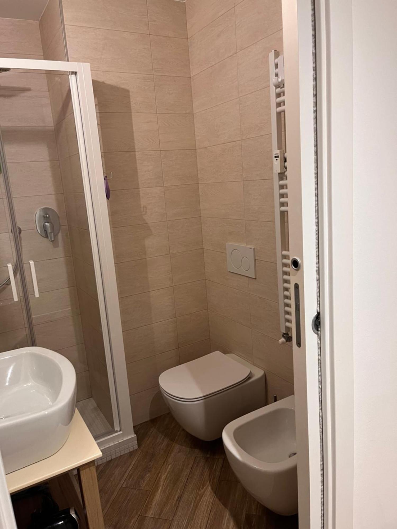 B&B Via Fontana Milano Exteriör bild